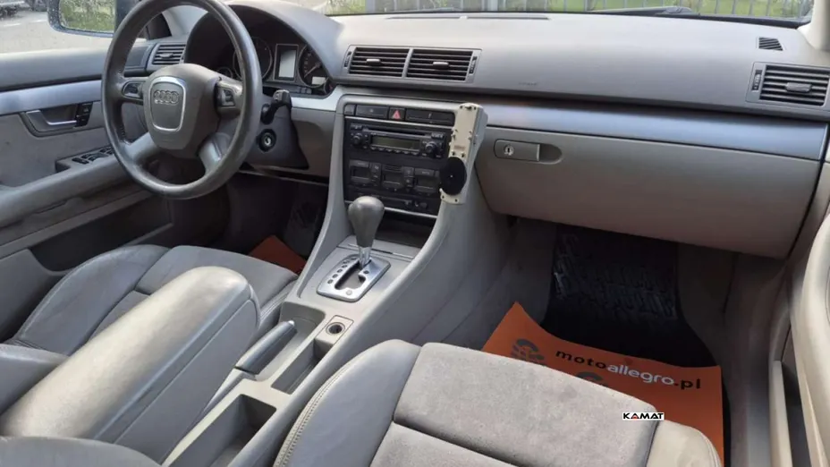 AUDI A4 -