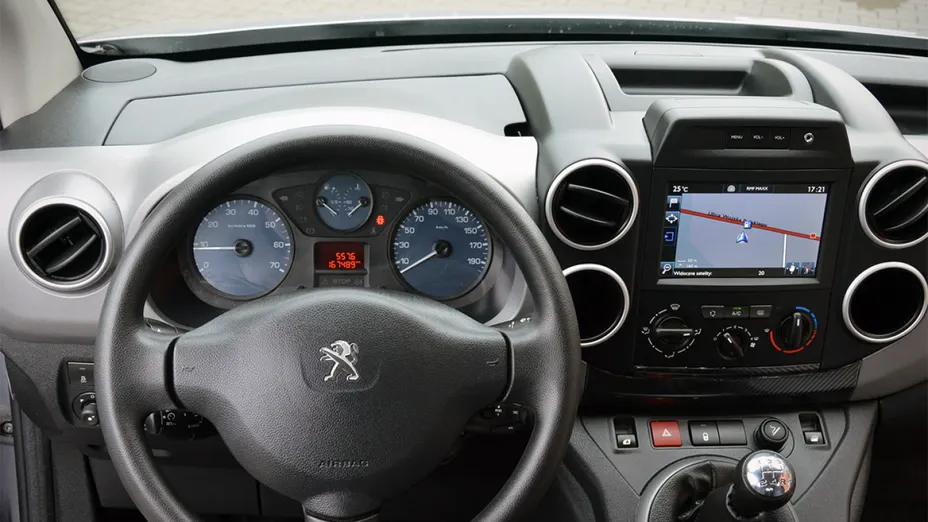 PEUGEOT Partner -