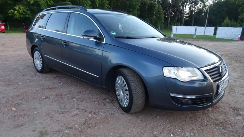 VOLKSWAGEN Passat -