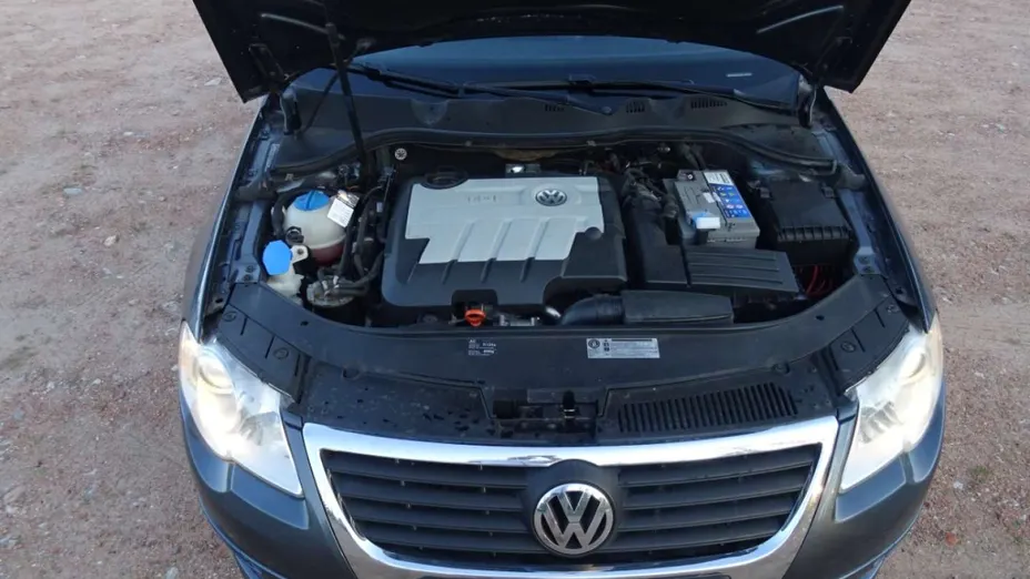 VOLKSWAGEN Passat -