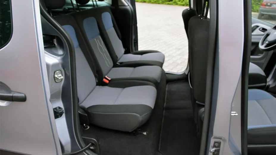 PEUGEOT Partner -