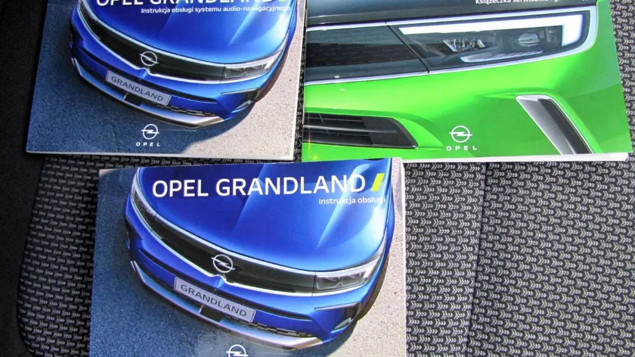 OPEL Grandland X -