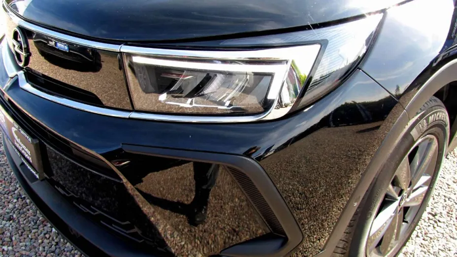 OPEL Grandland X -