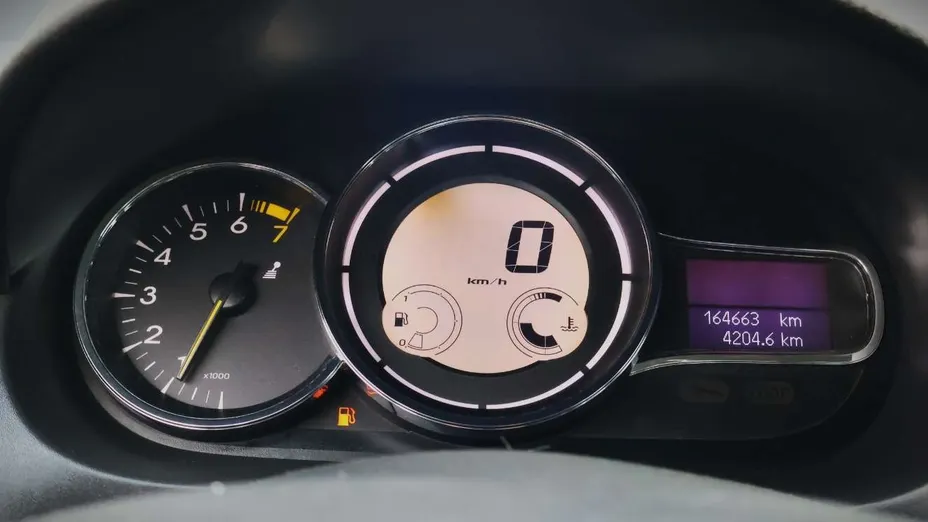 RENAULT Fluence -