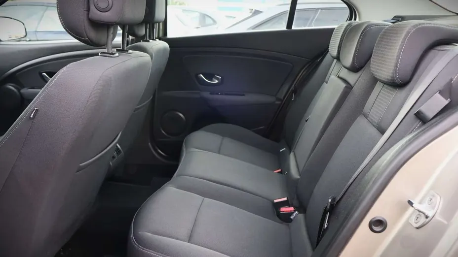 RENAULT Fluence -