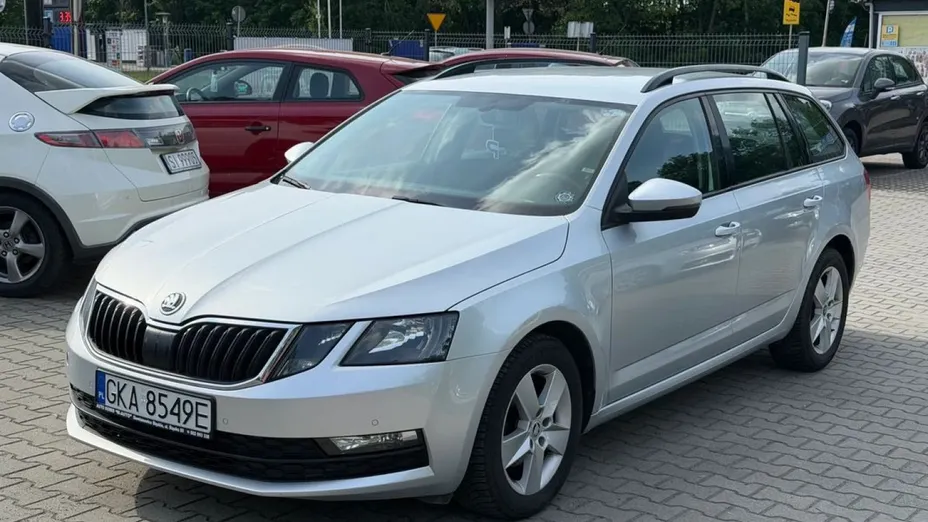 SKODA Octavia -