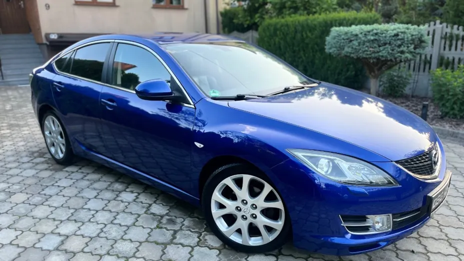 MAZDA 6 -