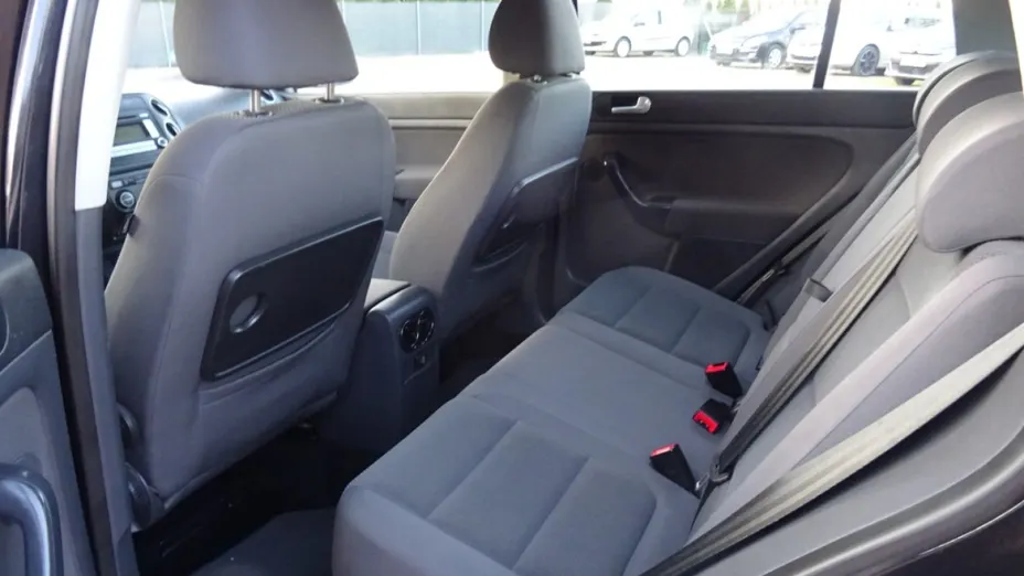 VOLKSWAGEN Golf Plus -