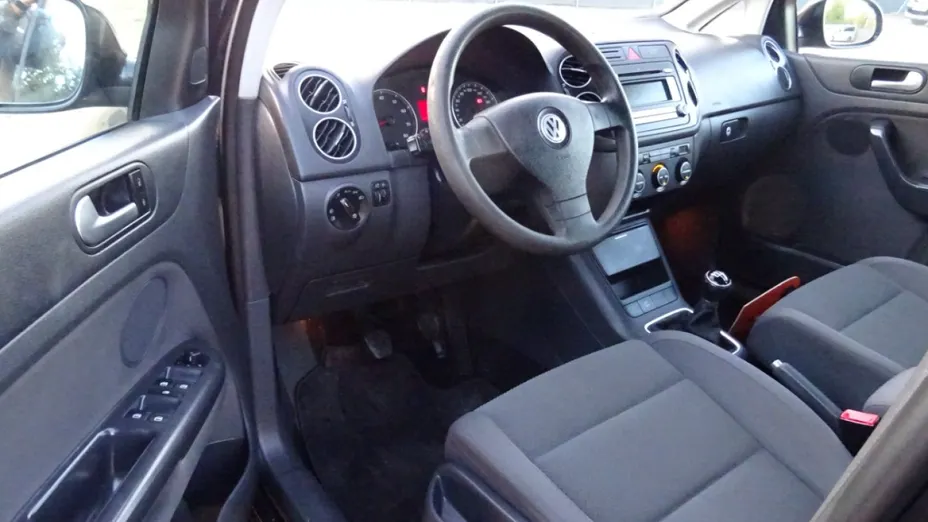 VOLKSWAGEN Golf Plus -
