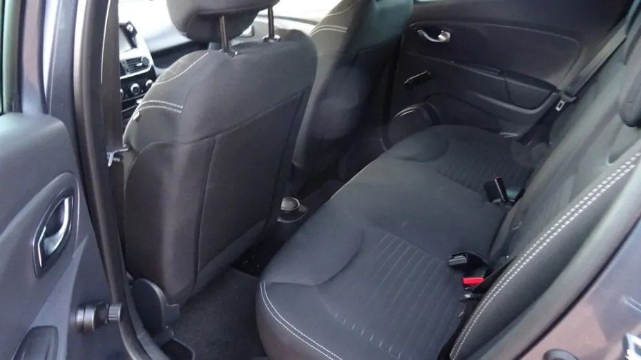 RENAULT Clio -