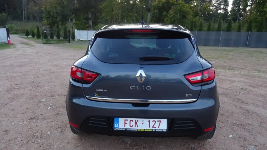 RENAULT Clio -