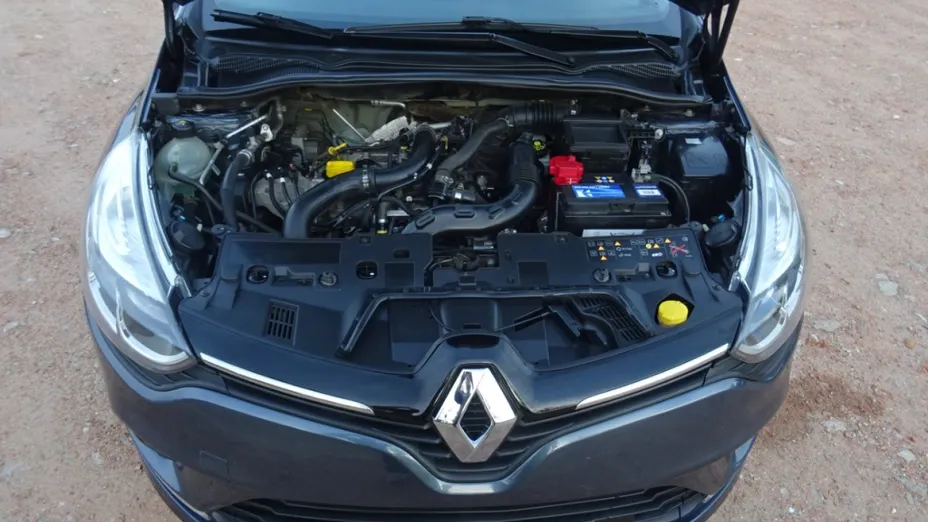 RENAULT Clio -