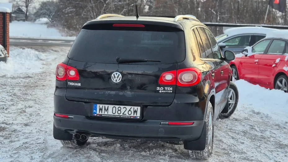 VOLKSWAGEN Tiguan -