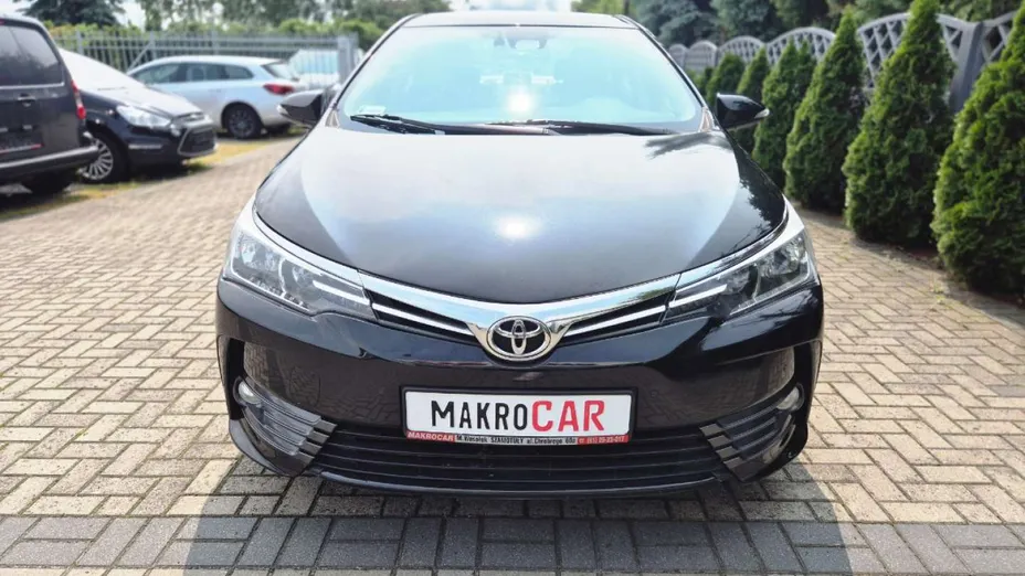TOYOTA Corolla -