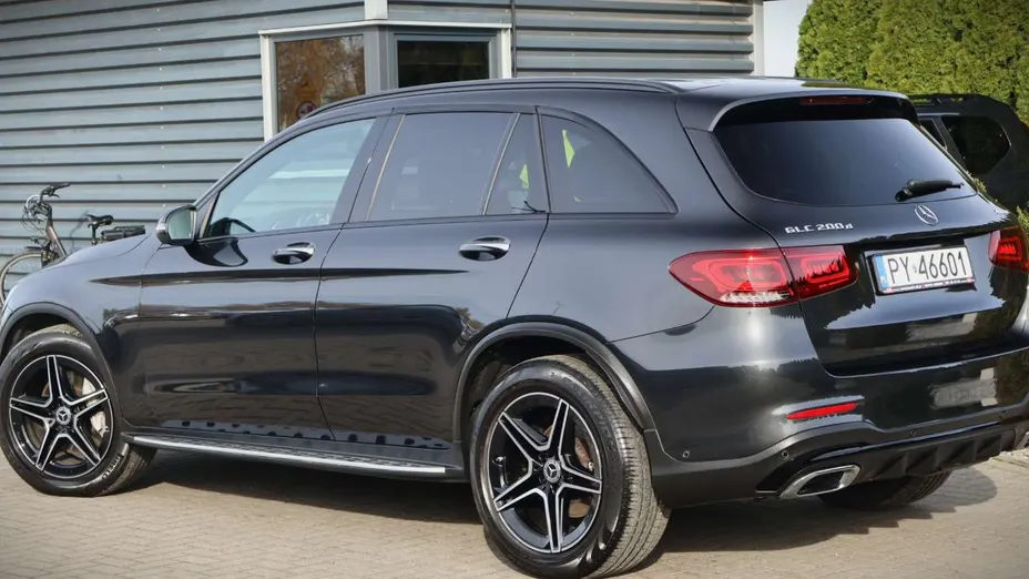 MERCEDES-BENZ GLC -