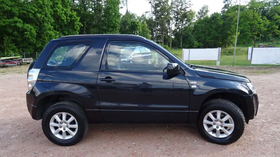 SUZUKI Grand Vitara -