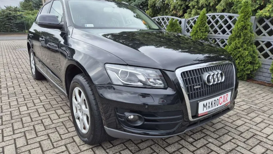 AUDI Q5 -