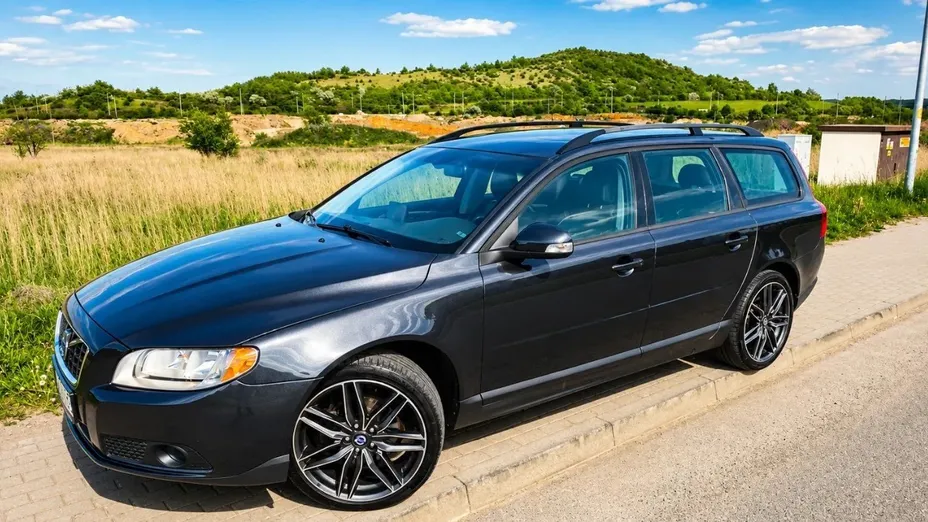 VOLVO V70 -