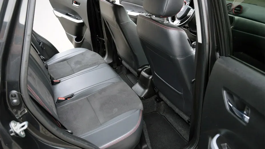 SUZUKI Vitara -
