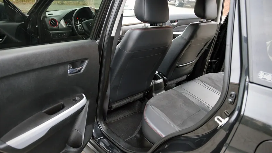 SUZUKI Vitara -