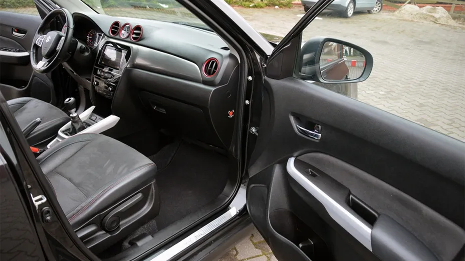 SUZUKI Vitara -
