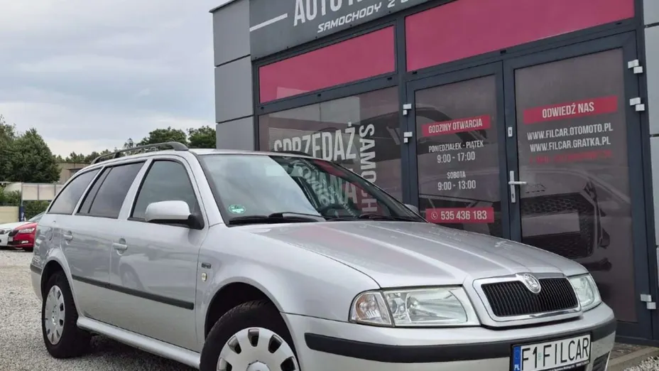 SKODA Octavia -