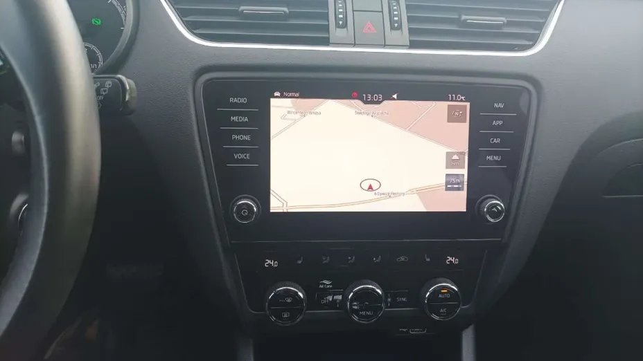 SKODA Octavia -