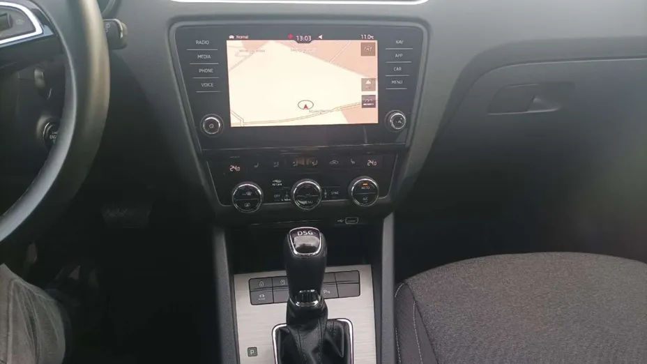 SKODA Octavia -