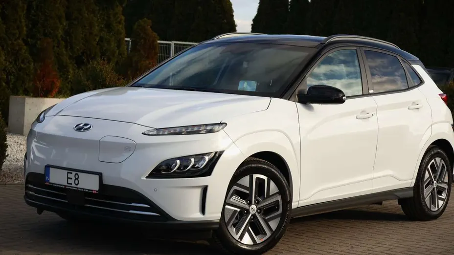 HYUNDAI Kona -
