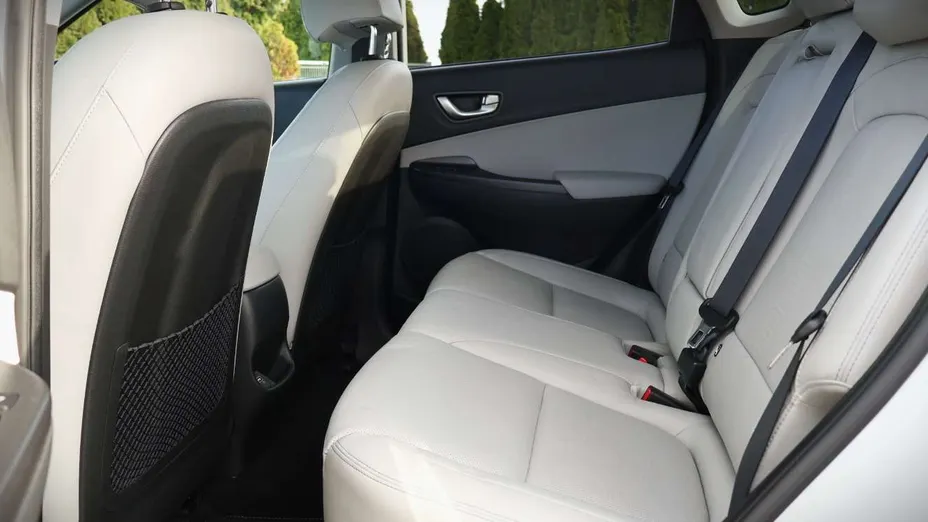 HYUNDAI Kona -