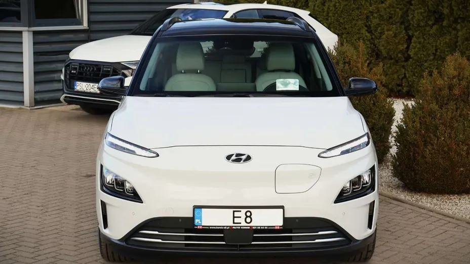 HYUNDAI Kona -