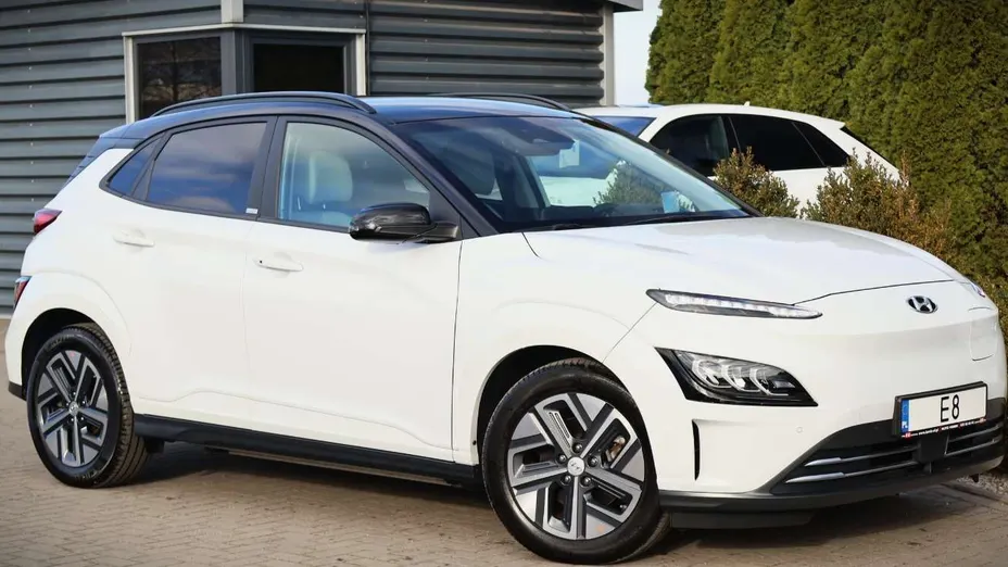 HYUNDAI Kona -