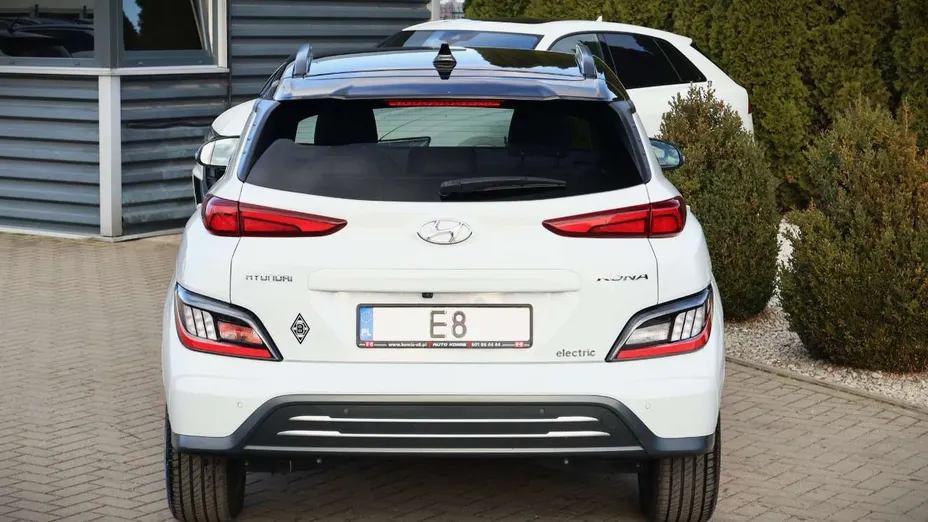 HYUNDAI Kona -