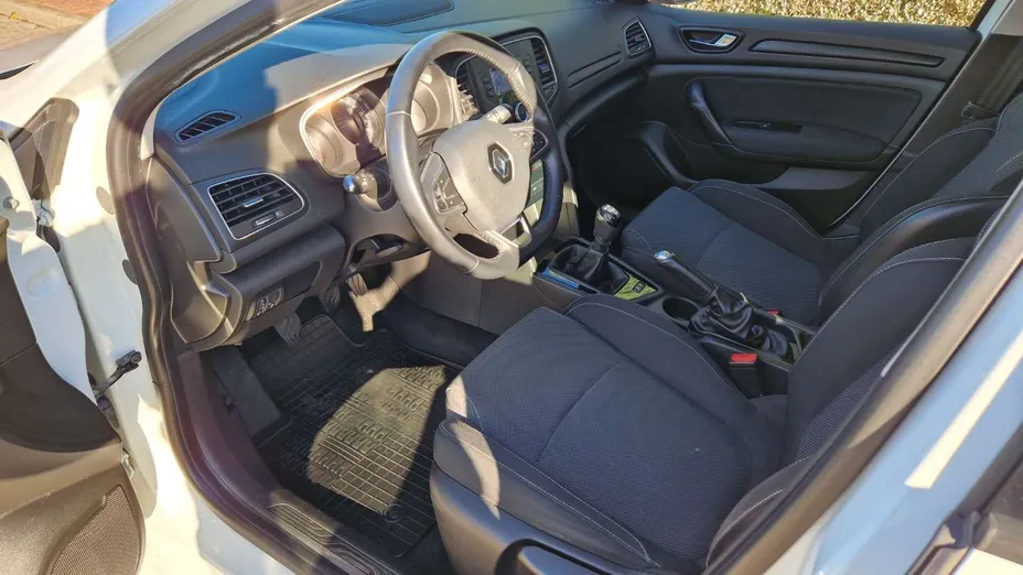 RENAULT Megane -