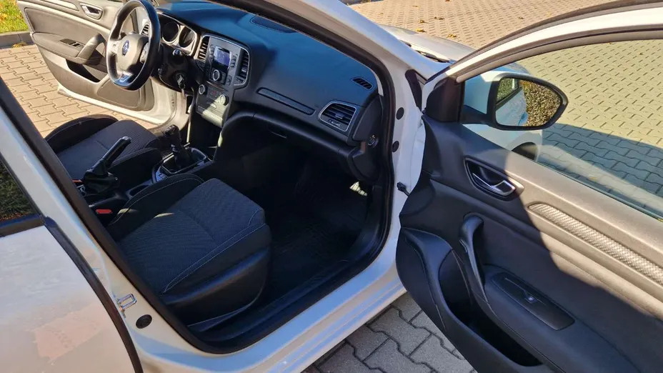 RENAULT Megane -