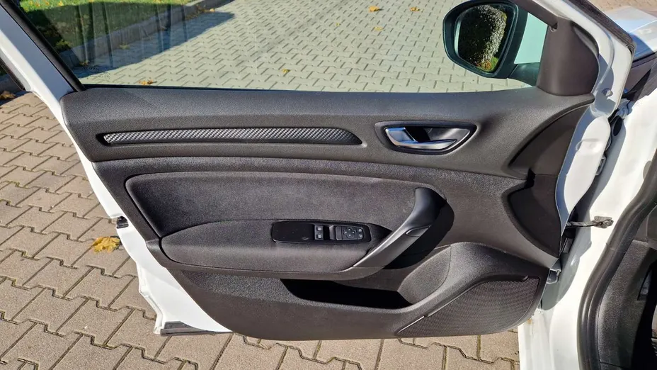 RENAULT Megane -