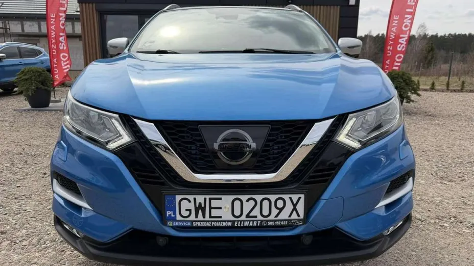 NISSAN Qashqai -