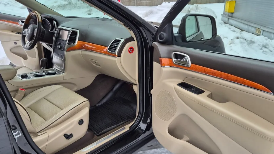 JEEP Grand Cherokee -