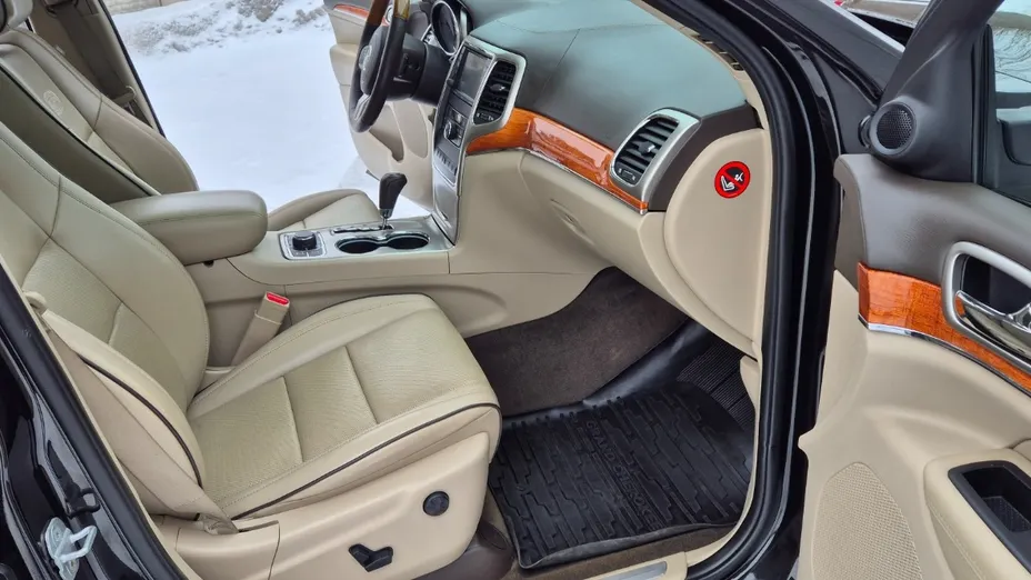 JEEP Grand Cherokee -