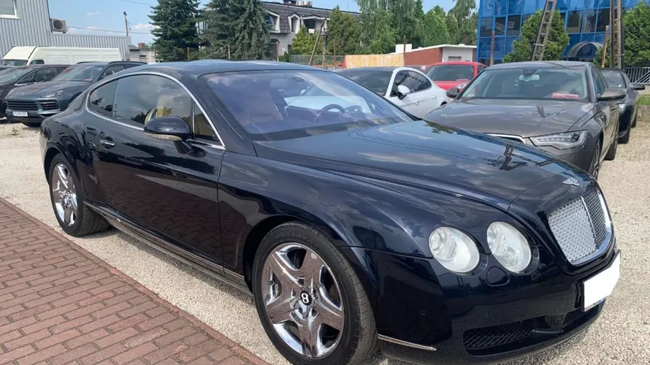 BENTLEY Continental -
