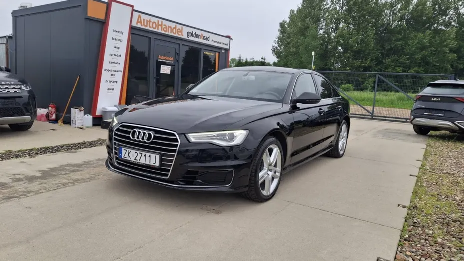 AUDI A6 -