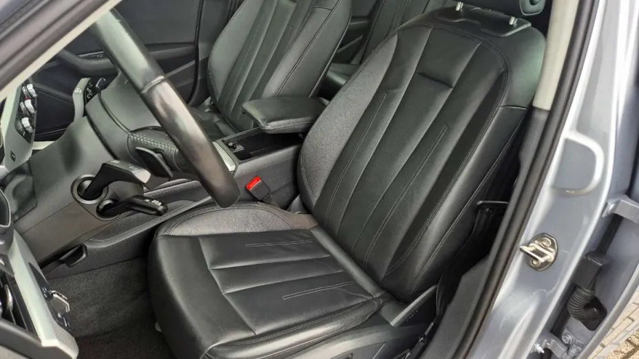 AUDI A4 -