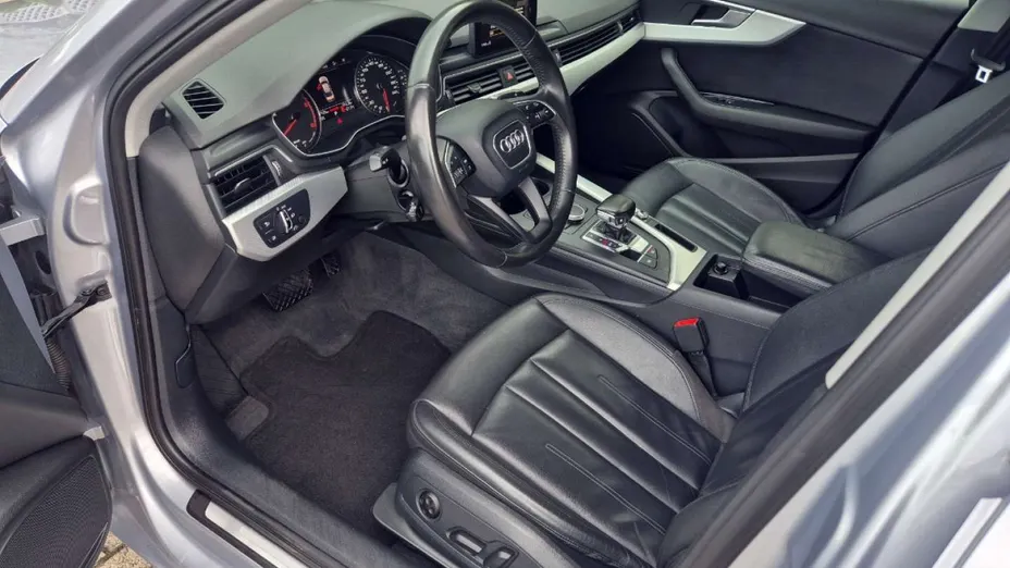 AUDI A4 -