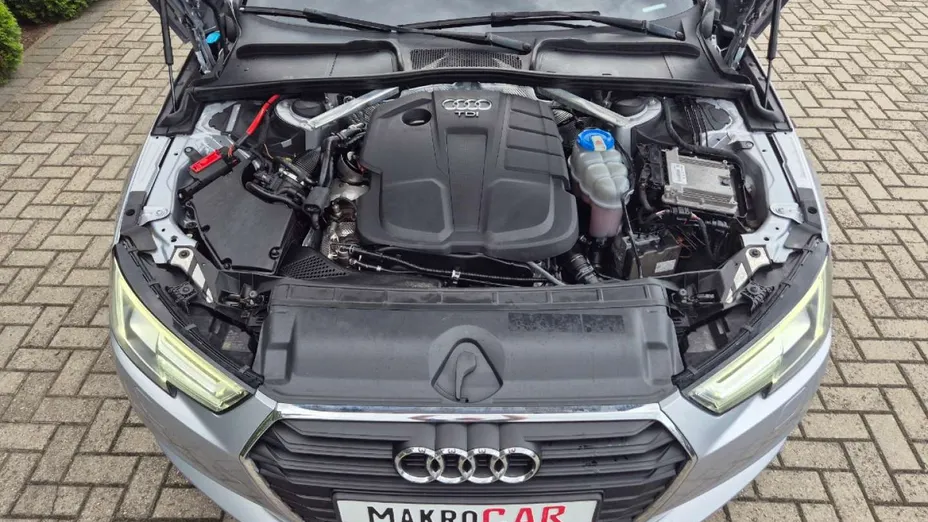 AUDI A4 -