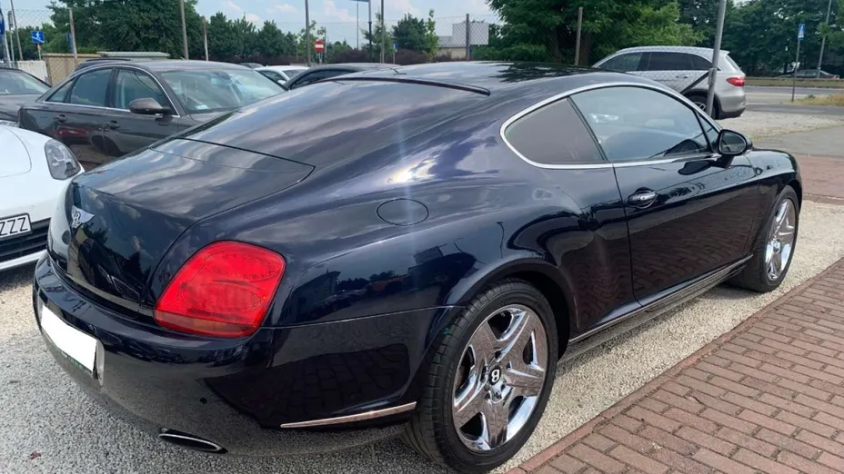 BENTLEY Continental -