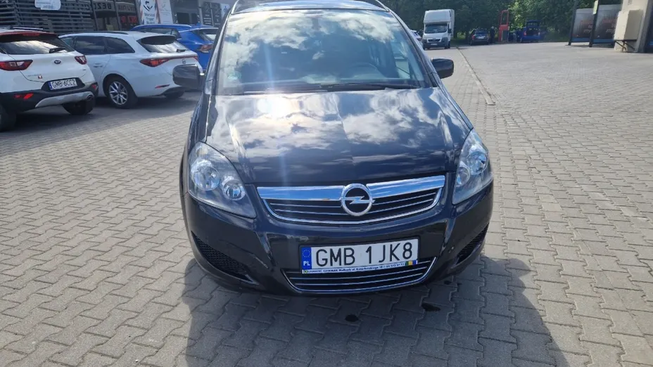 OPEL Zafira -