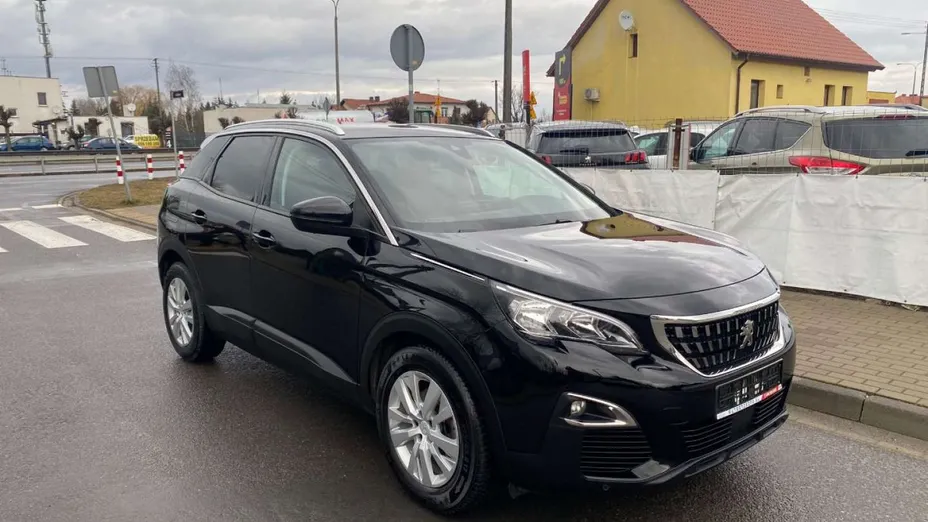PEUGEOT 3008 -