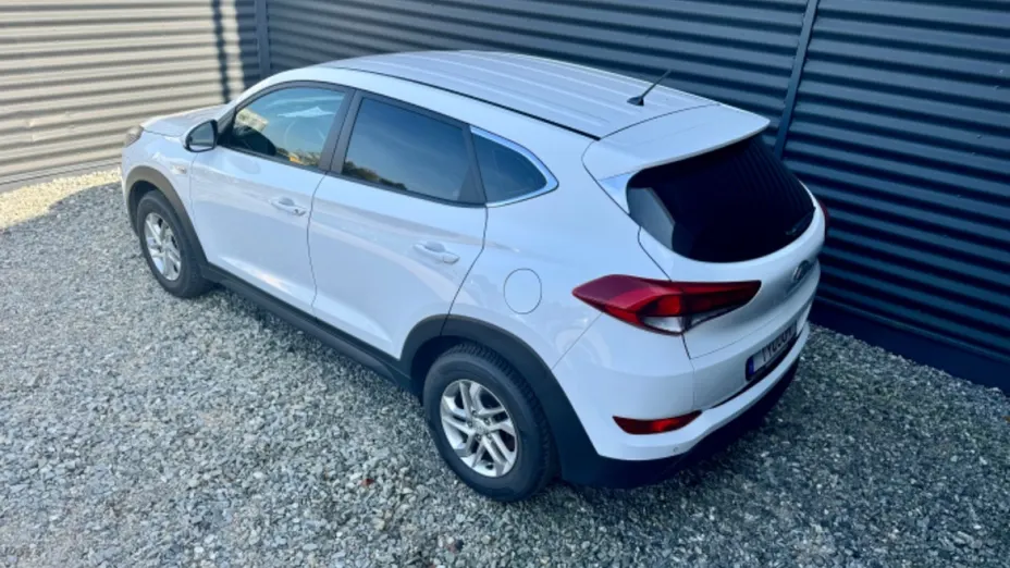 HYUNDAI Tucson -