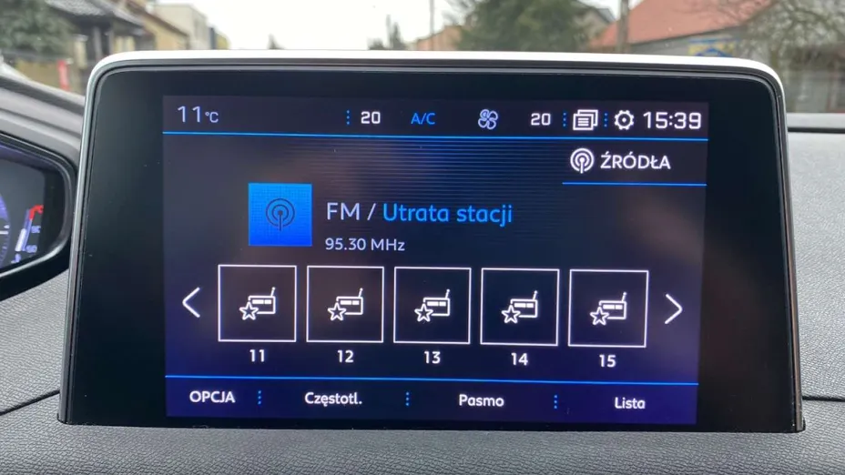 PEUGEOT 3008 -