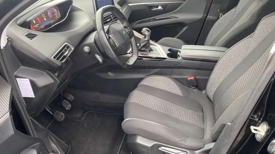 PEUGEOT 3008 -